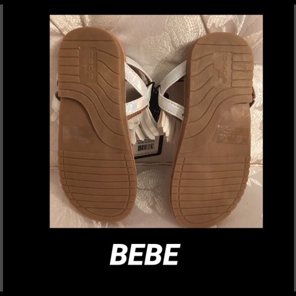 BEBE โขGIRLSโข Iridescent Fringed Sandal - Picture 3 of 6